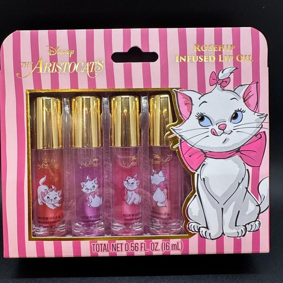 Disney Aristocats Complexion Palette , Eyeshadow palette, Lip balm and Lip Oil. - Picture 10 of 15